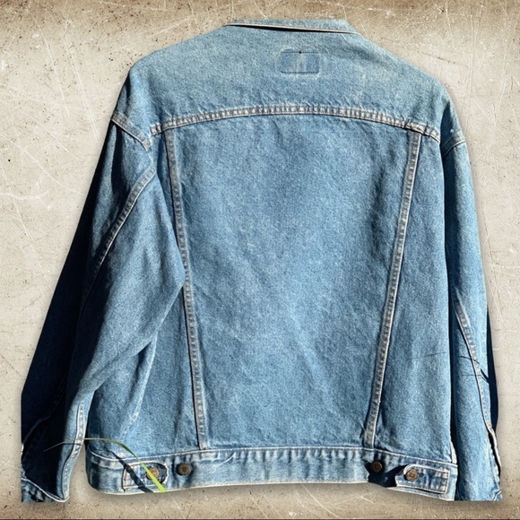 Vintage Levi’s Trucker Jacket Medium Wash … - Picture 2 of 8